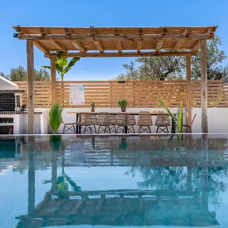 Sonel Luxury Villa, A Family Retreat, By Thinkvilla * Mouzákion