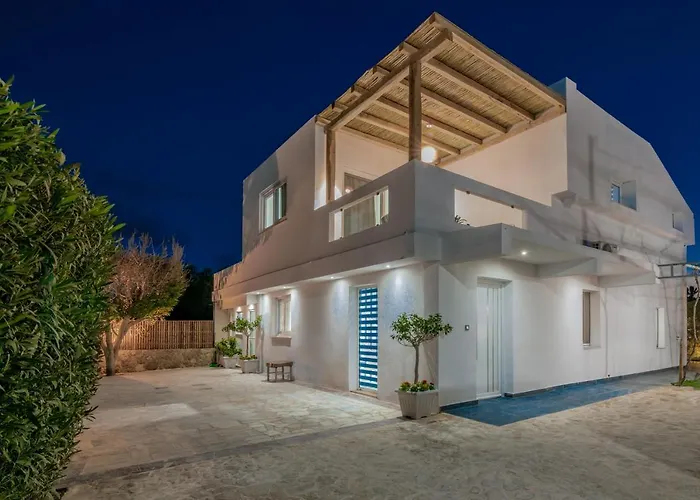 Sonel Luxury Villa, A Family Retreat, By Thinkvilla * Mouzákion