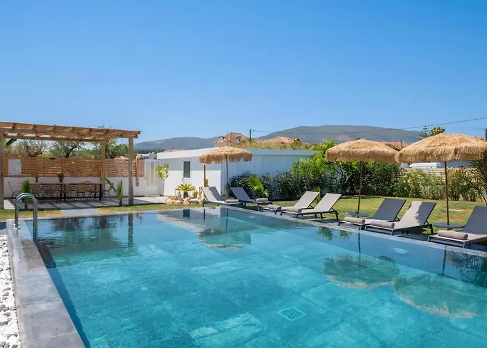 Sonel Luxury Villa, A Family Retreat, By Thinkvilla וילה